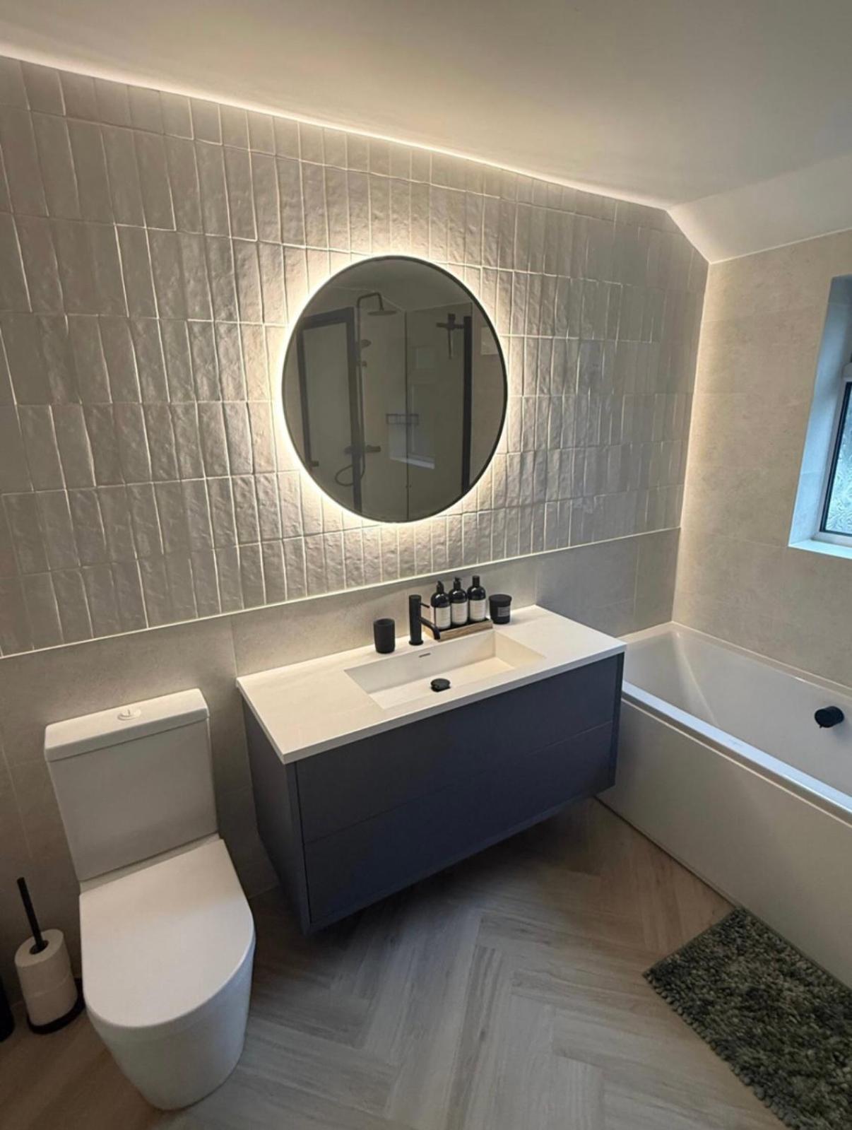 Modern 2 Bed House In Rainham, Kent - Central Location エクステリア 写真